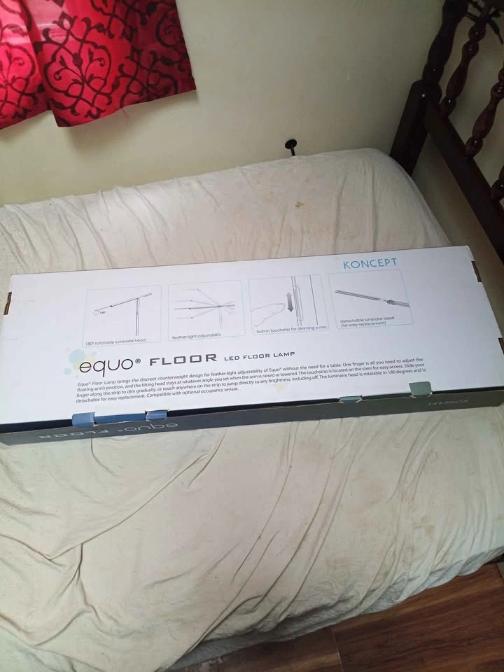 Brand new in box - Koncept equo led floor lamp - photo 3