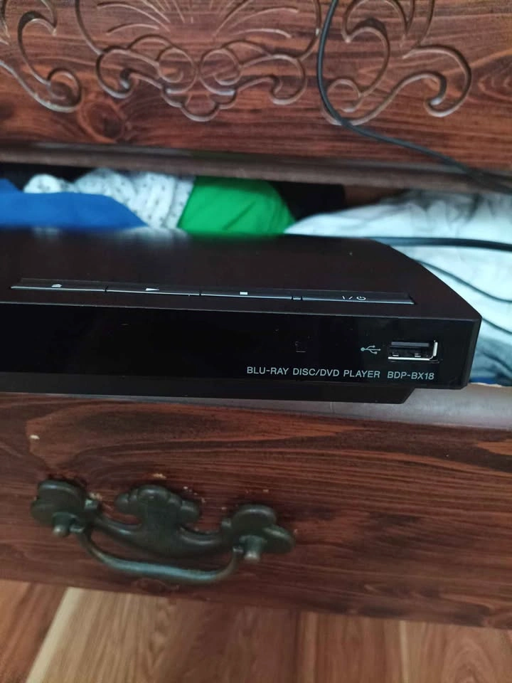 Sony Blu-Ray Player With Discs OBO - photo 2