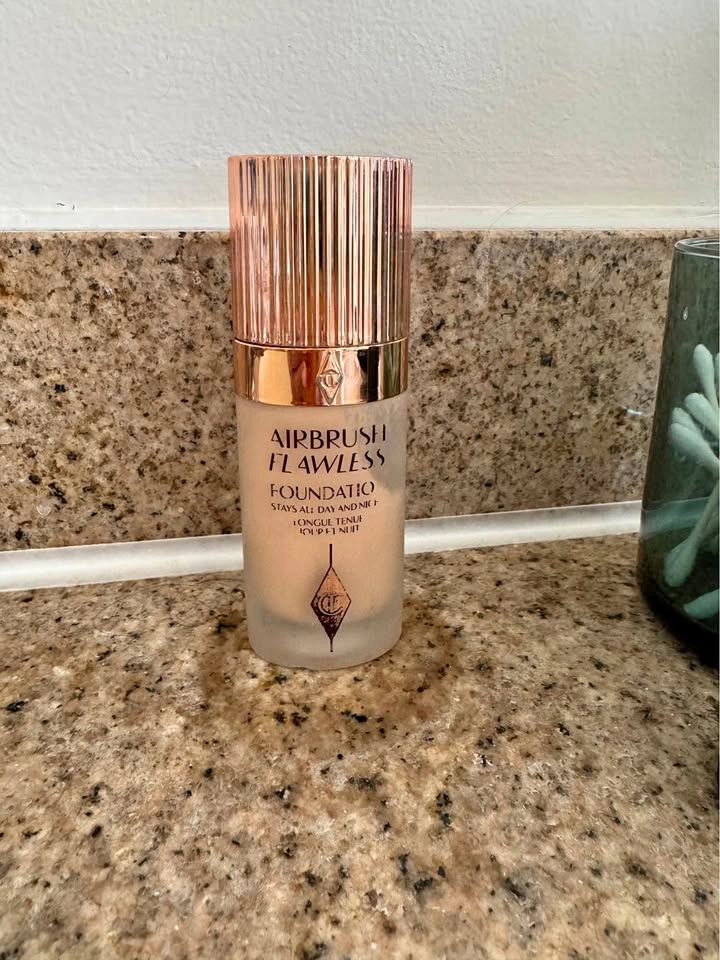 Charlotte Tilbury Airbrush Flawless Foundation - 3 Cool