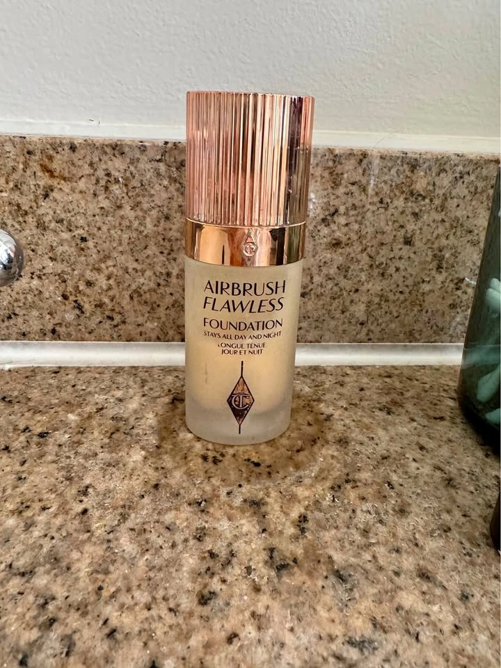 #1 Neutral Charlotte Tilbury Airbrush Flawless Foundation