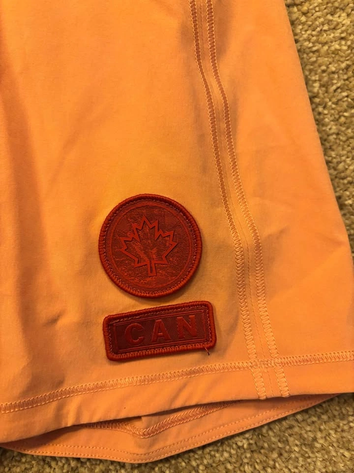 Brand new lululemon Women's limited edition team Canada skort - photo 2