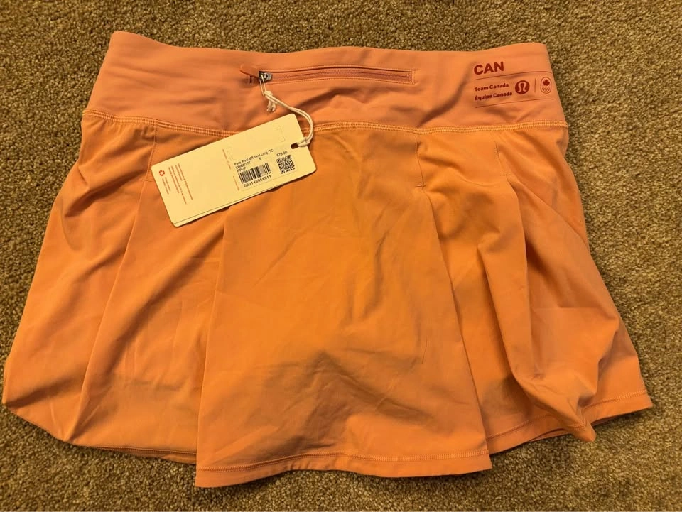 Brand new lululemon Women's limited edition team Canada skort - photo 3
