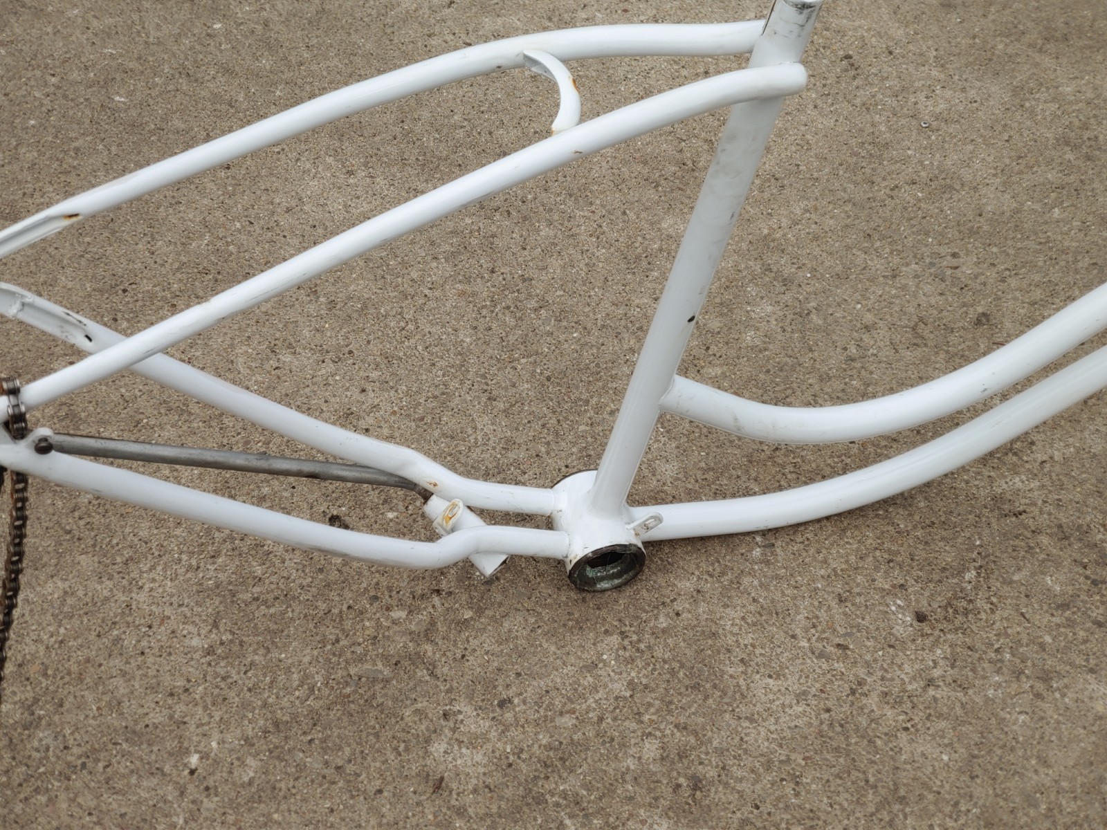 26in Schwinn Debbie Cruiser Frame - 1962 Era Redone Paint - photo 3