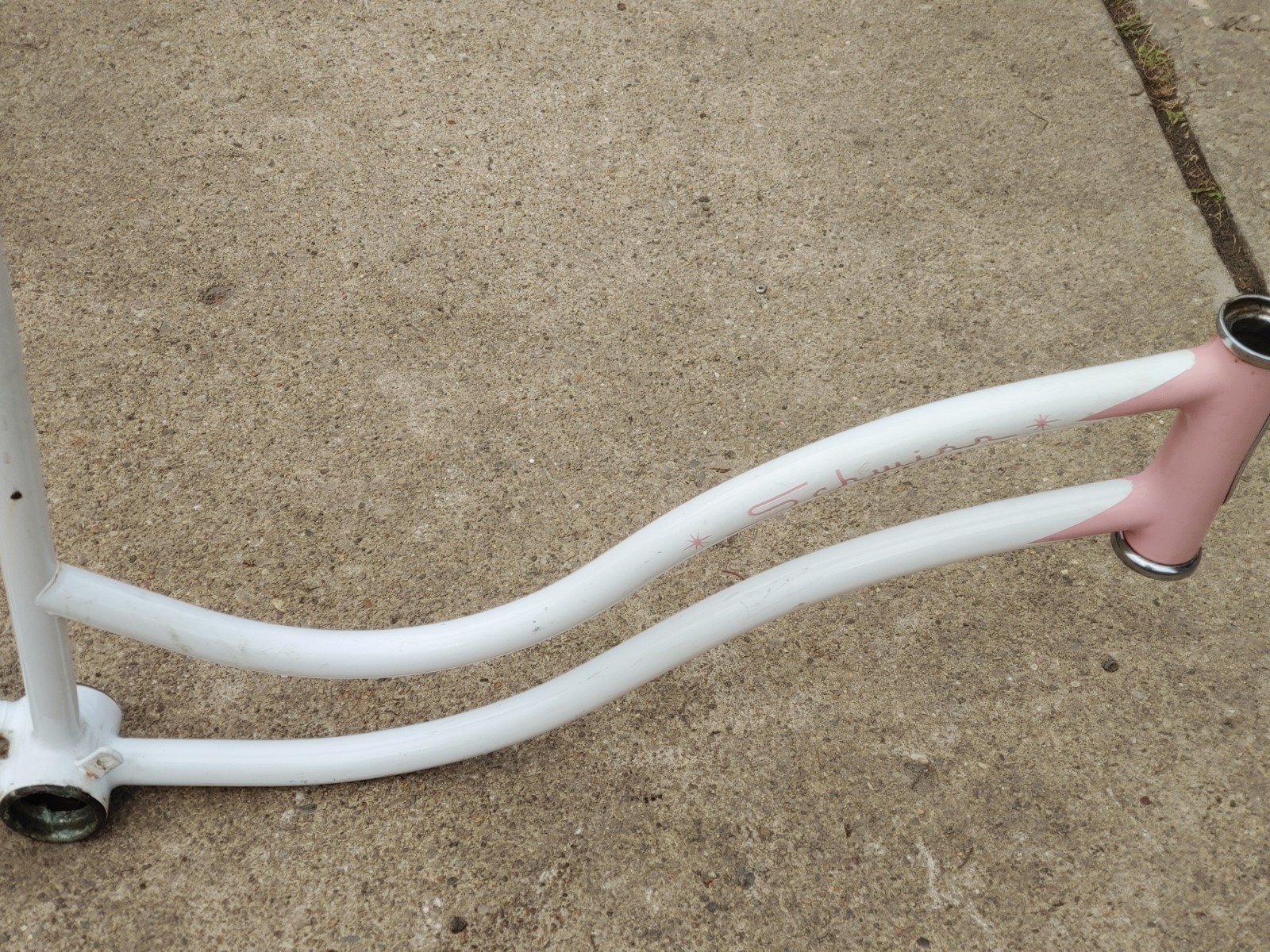 26in Schwinn Debbie Cruiser Frame - 1962 Era Redone Paint - photo 4