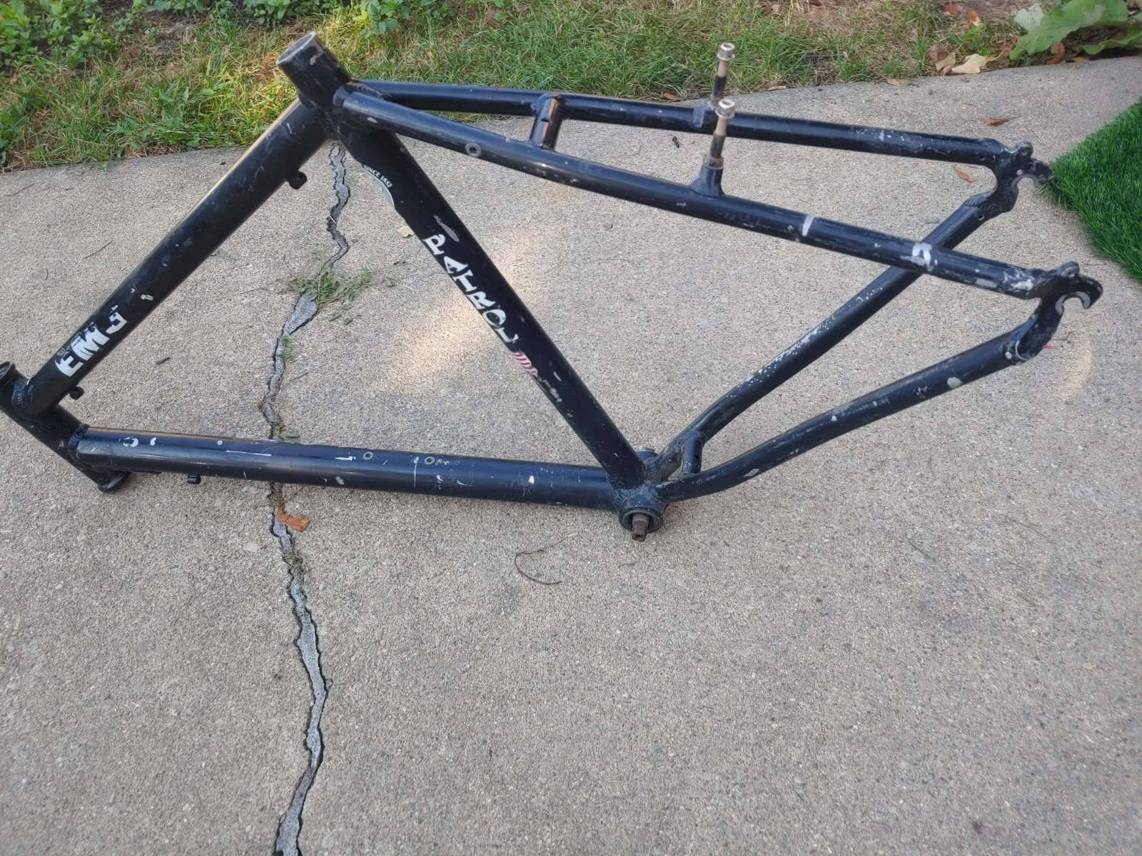 Retro 26in Smith & Wesson EMS Patrol Mountain Bike Frame - photo 2