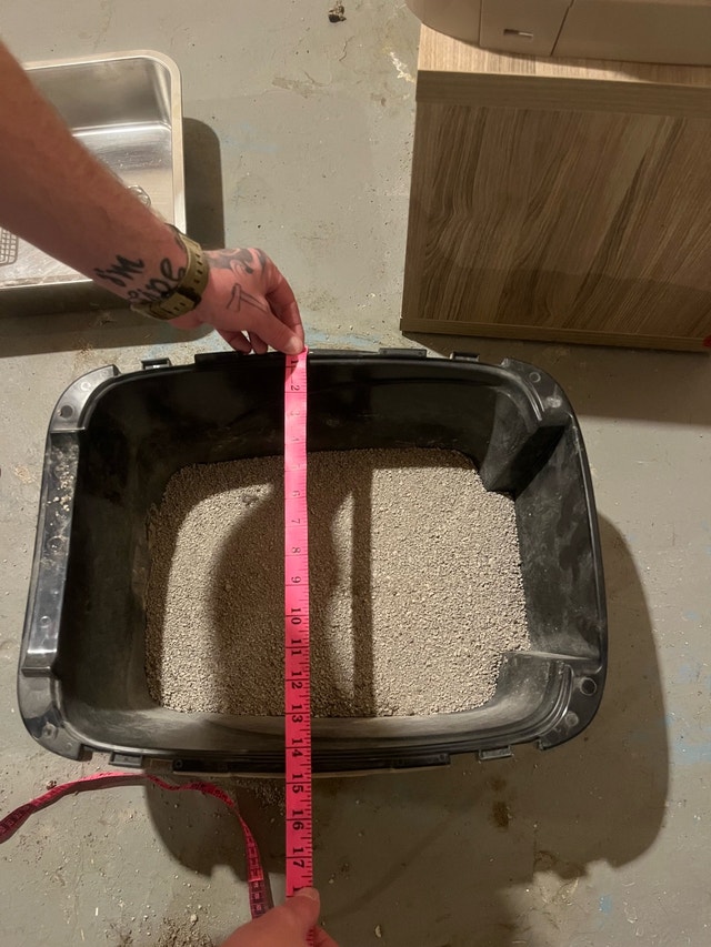 Enclosed Cat Litter Box - photo 2