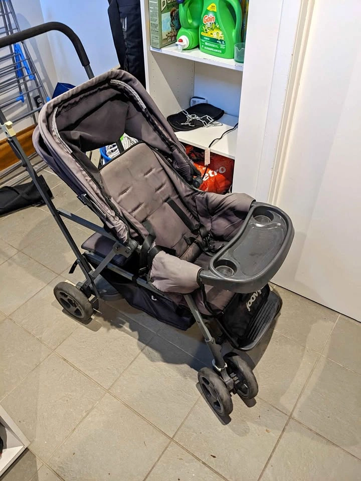 Amazing 2 Child Tandem Stroller!
