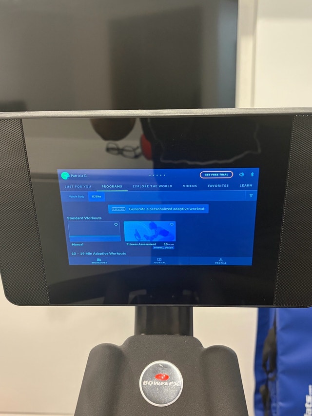 Bowflex C7 Exercise Bike with Touchscreen – Like New - photo 2