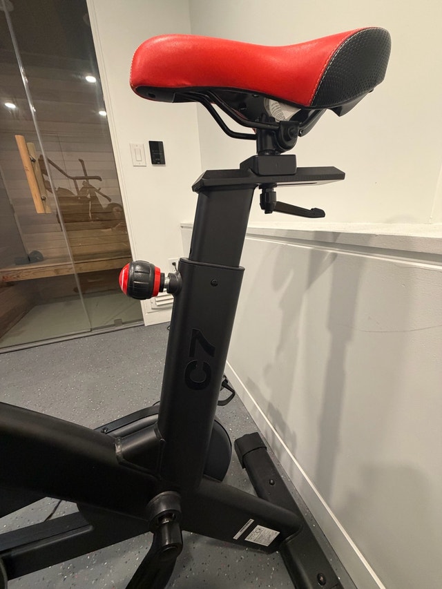 Bowflex C7 Exercise Bike with Touchscreen – Like New - photo 3