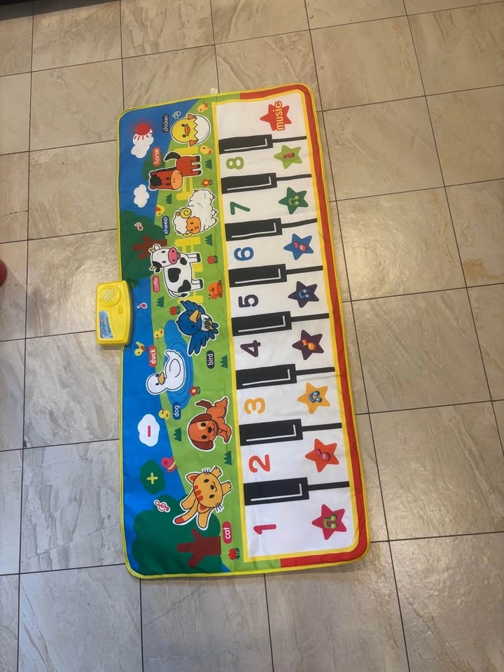 Piano Mat $25 - photo 2