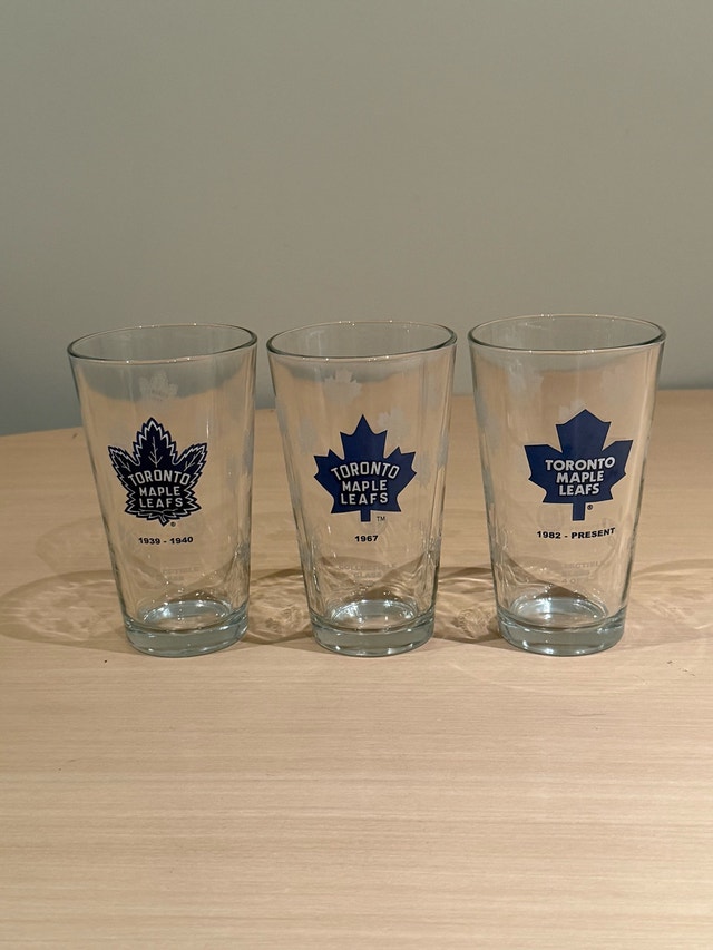 Toronto Maple Leafs Collectible Glass Set
