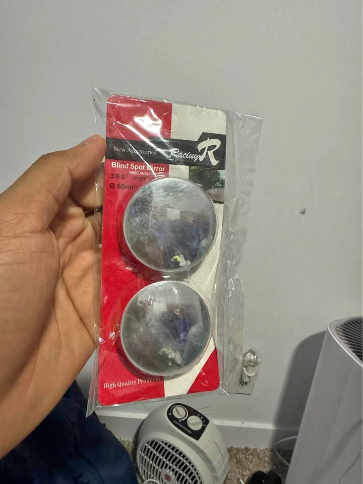 Blind spot mirror for car