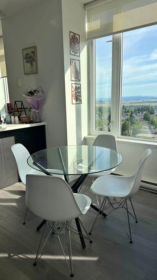 Dinning Set with 4 chairs