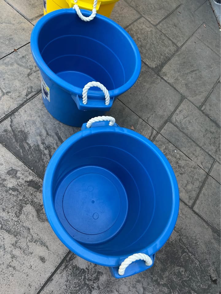 Large Heavy Duty Plastic Tubs 25 dollars Each. - photo 4