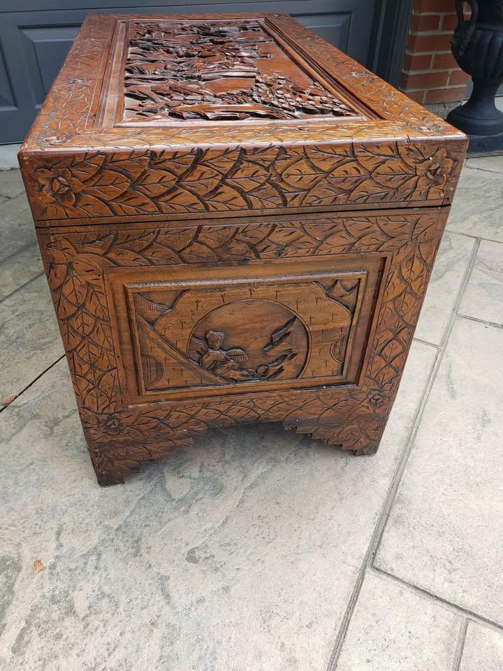 Beautiful Chinese Chest - photo 5