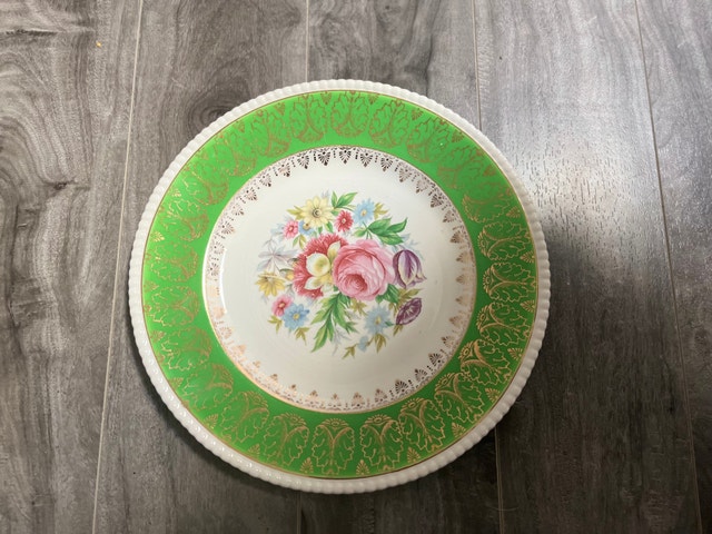 Vintage Fine Porcelain Decorative Plates - photo 4