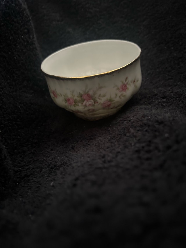Paragon Victoriana Rose Sugar Bowl