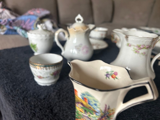 Vintage Porcelain Tea Set Collection - photo 4