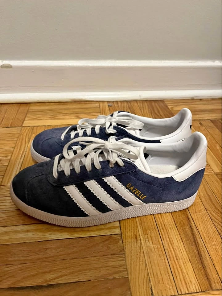 Women’s Sneakers