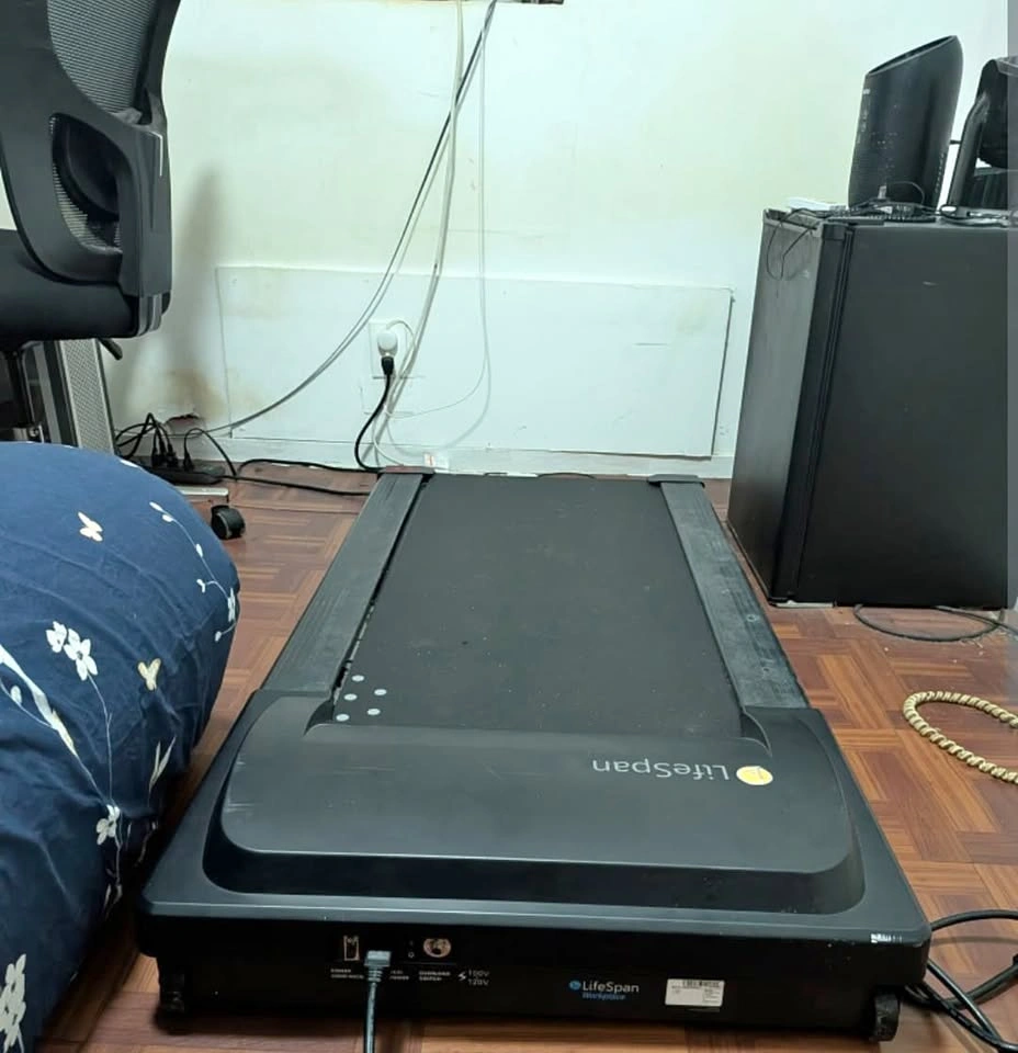 LifeSpan TR1000-DT3 Under-Desk Treadmill - Like New