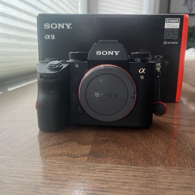 Sony A9 (ILCE-9) Full Frame Mirrorless Camera Body