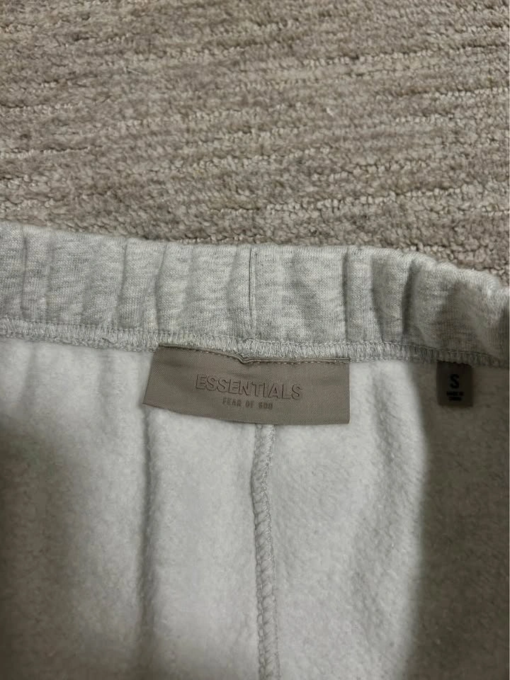 Essentials Light Oatmeal pants - photo 3