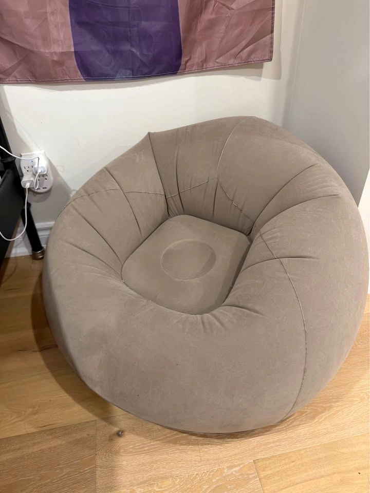 Inflatable sofa