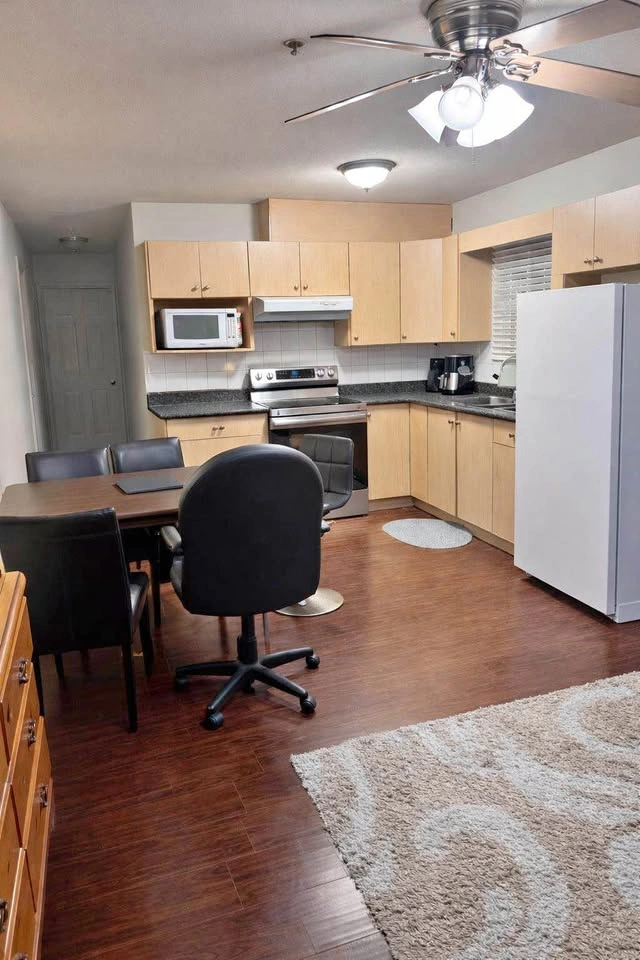 2 Beds 1 Bath - House