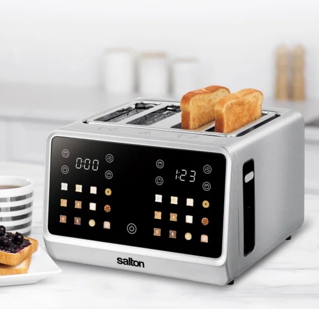 Brand New Salton 4 Slice Touchscreen Toaster