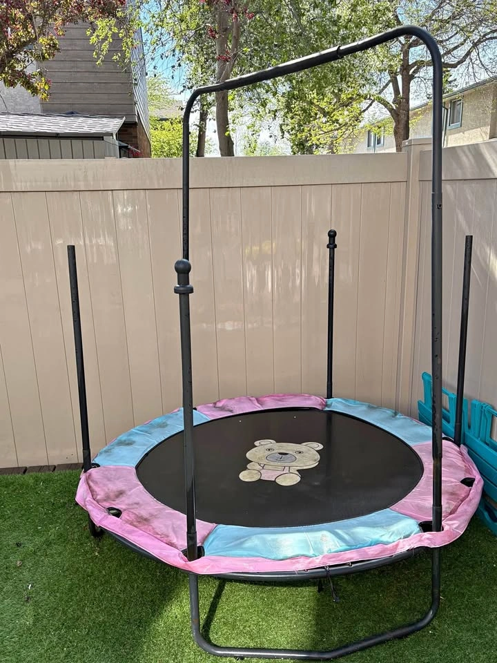 Trampoline