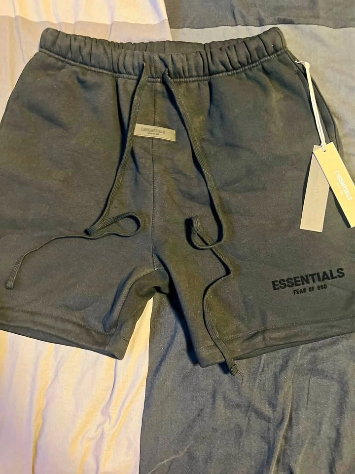 Essential shorts black M