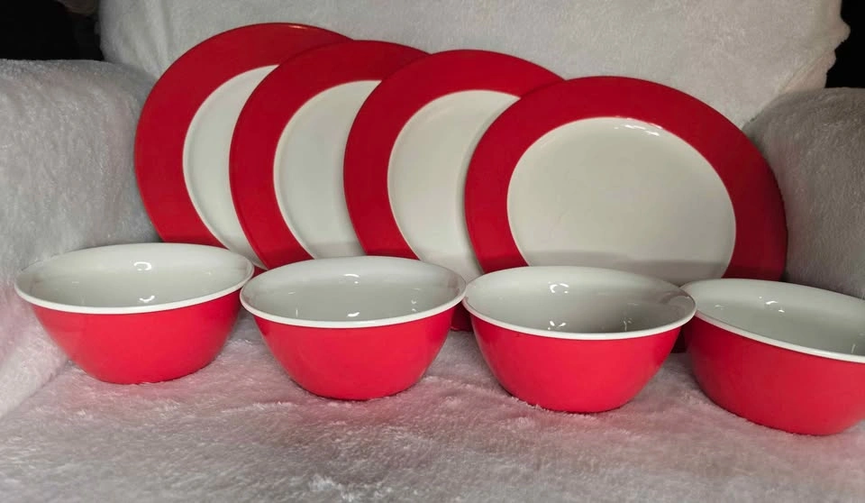 CANVAS Red White Dinnerware Set 8pc - photo 2