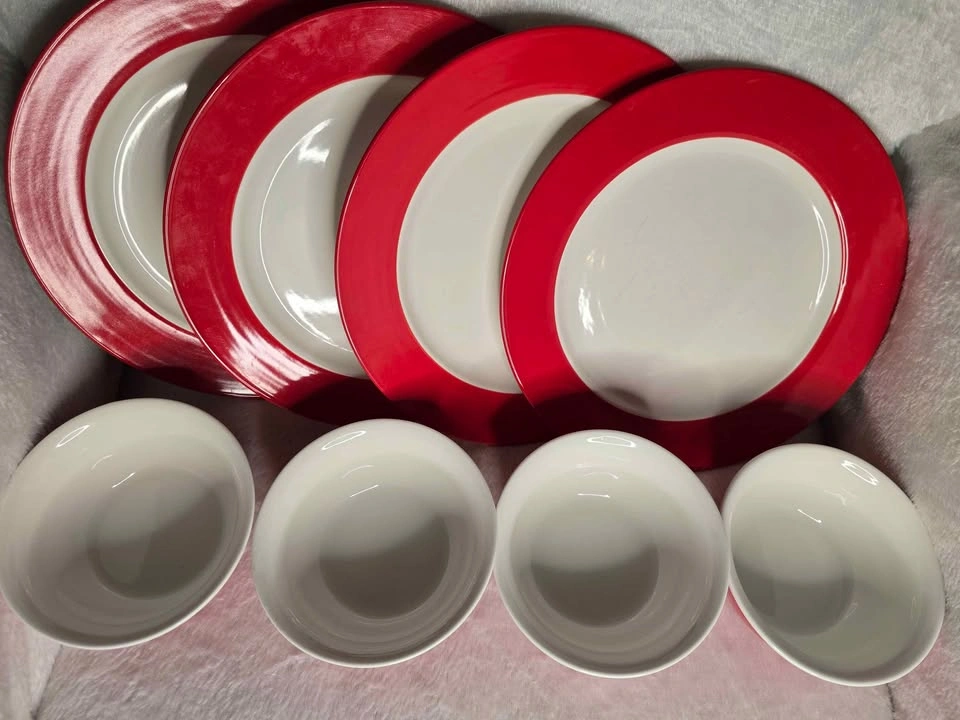 CANVAS Red White Dinnerware Set 8pc - photo 3