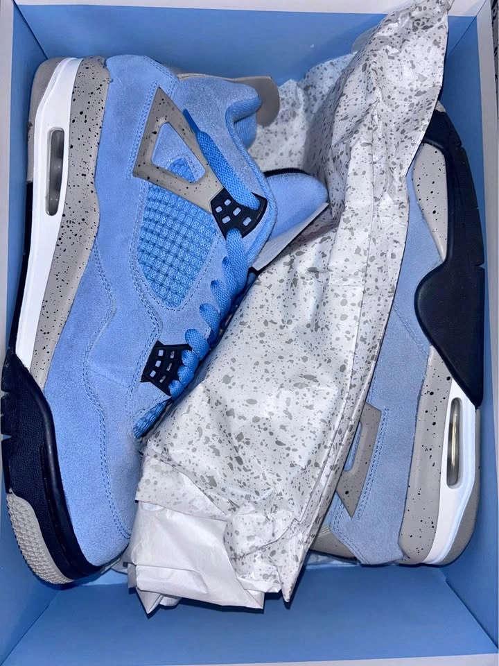UNC 4 Jordan Retro University Blue