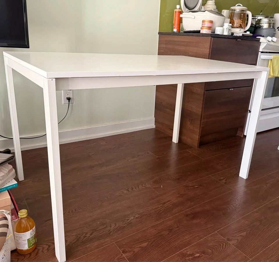 IKEA VIHALS White Table - photo 3