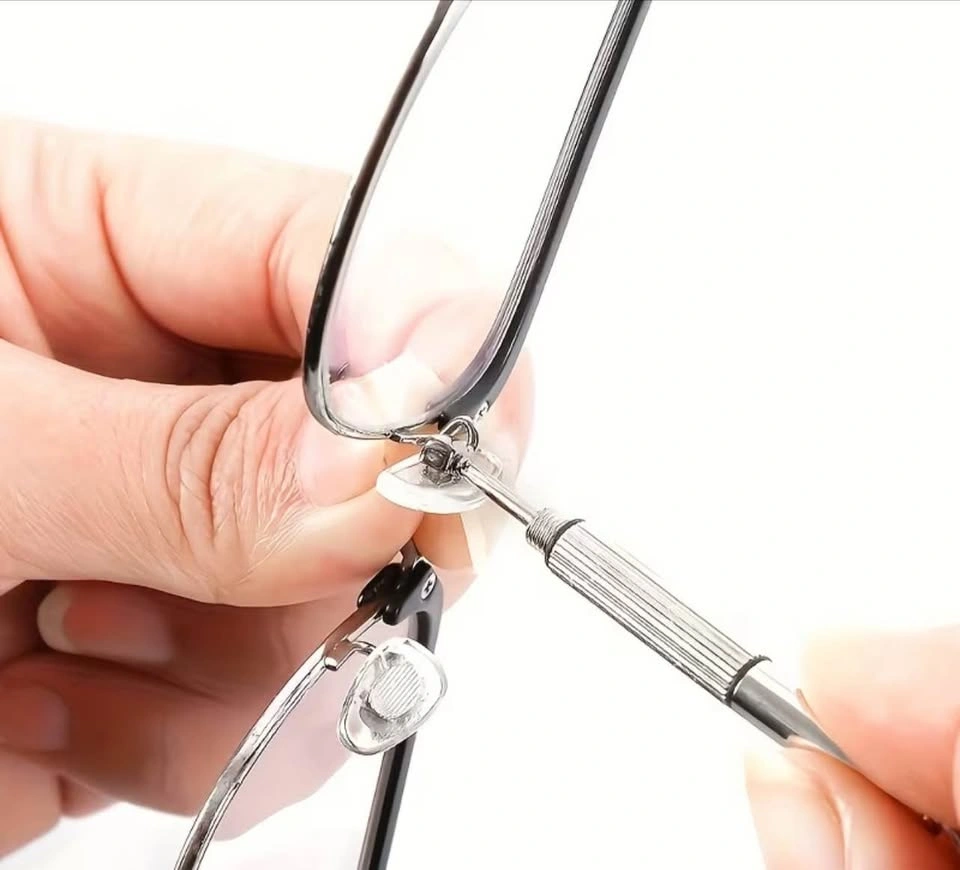 Handy tiny screwdriver for phones, glasses, watches etc keychain - photo 4