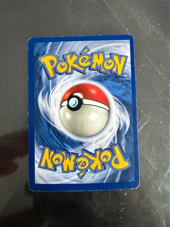 Base set Charizard 4/102 - photo 4