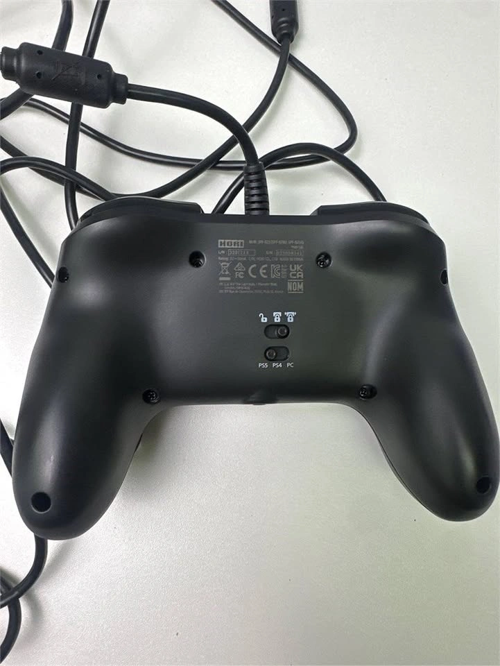 HORI Fighting Commander OCTA – PS5 / PS4 / PC Fightpad - photo 3