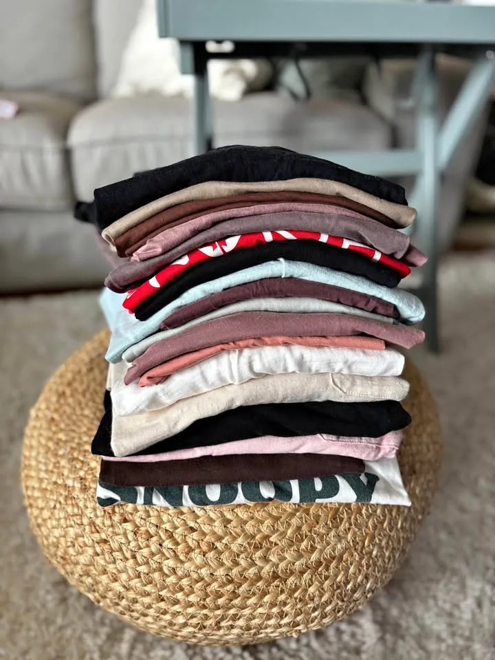 Women’s Tshirt Clothing Lot / Bundle thumbnail