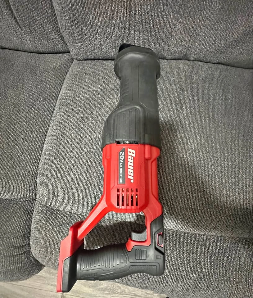 Bauer 20V Cordless Reciprocating Saw