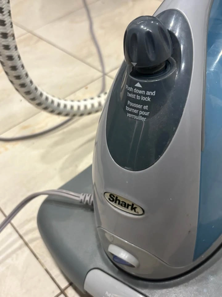 Shark Garment Steamer – $50 - photo 4