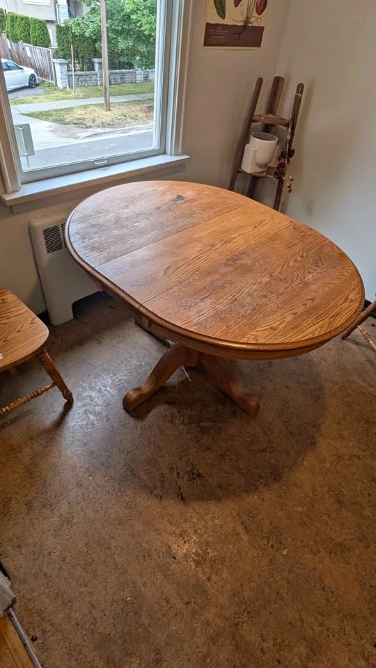 Oak table and chair set