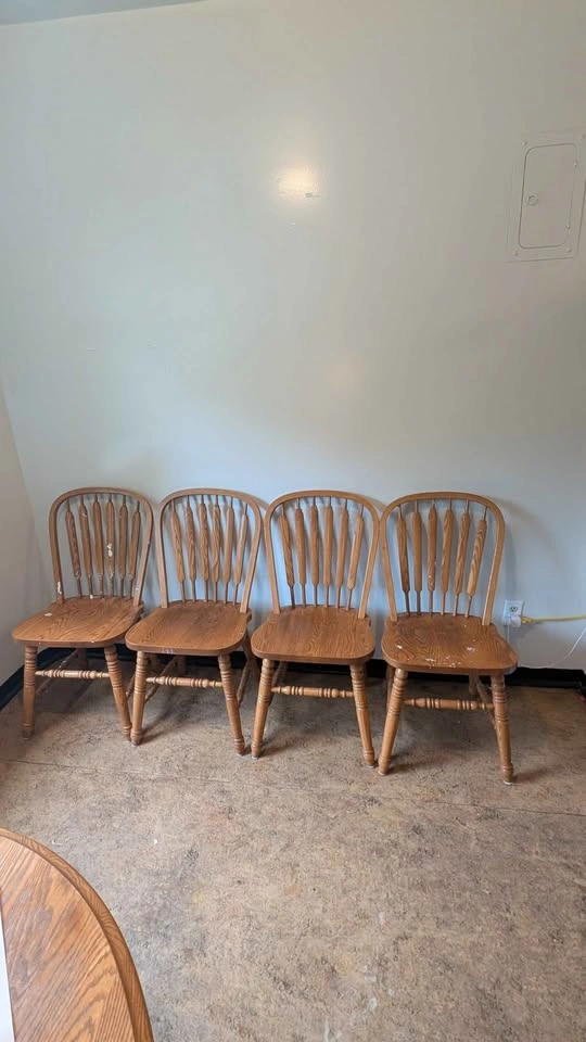 Oak table and chair set - photo 4