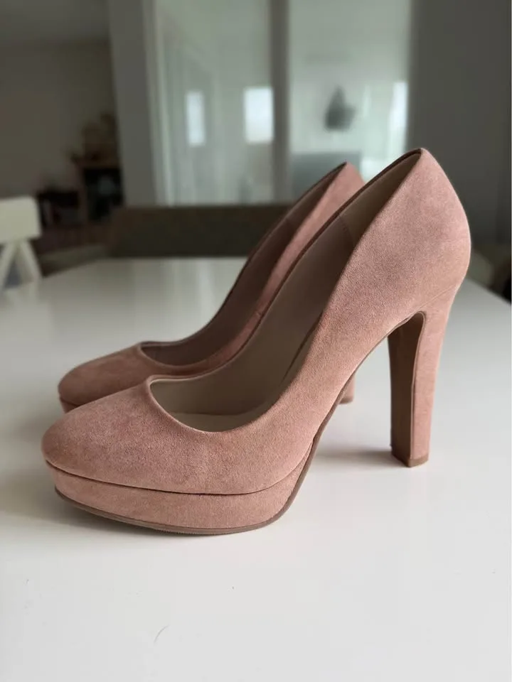 Le Cheteau pumps new image indicator(2)