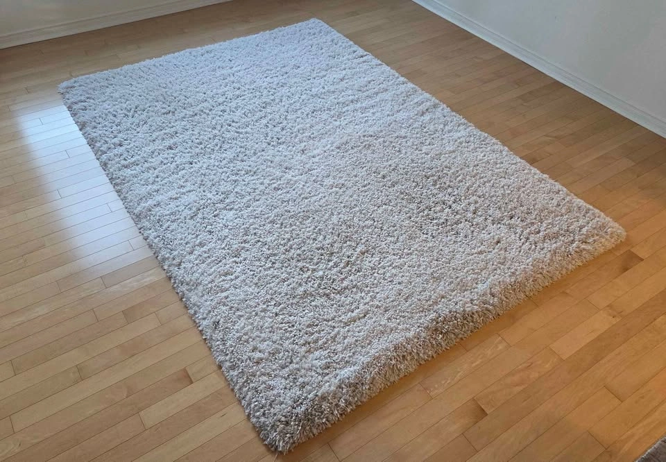 White Rug - high pile, ~5x8 - photo 2
