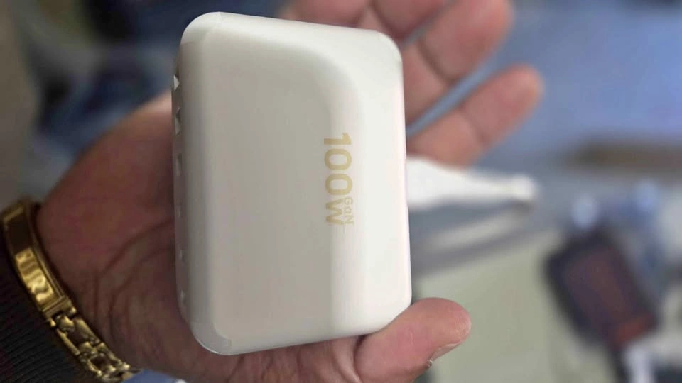 USB C Fast Charging Station 100 watts