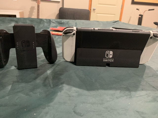 Nintendo switch OLED white. Includes 4 games - photo 5