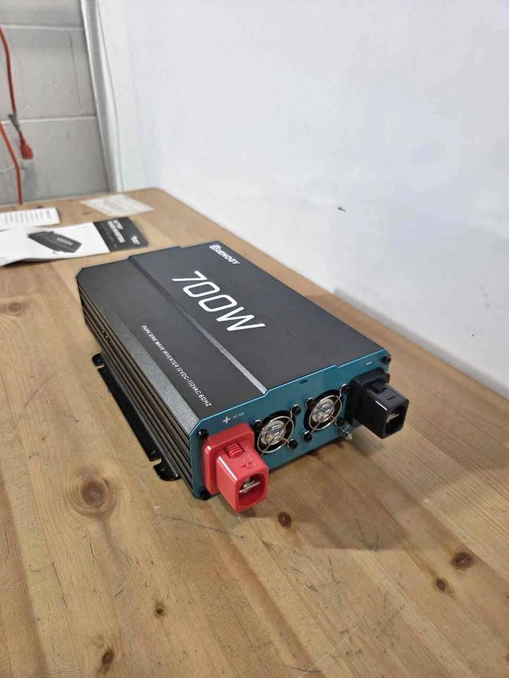 Renogy 700W Pure Sine Wave Inverter
