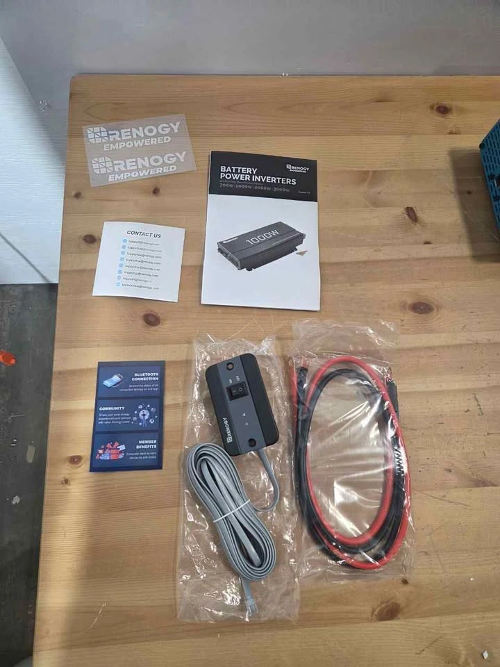 Renogy 700W Pure Sine Wave Inverter - photo 4