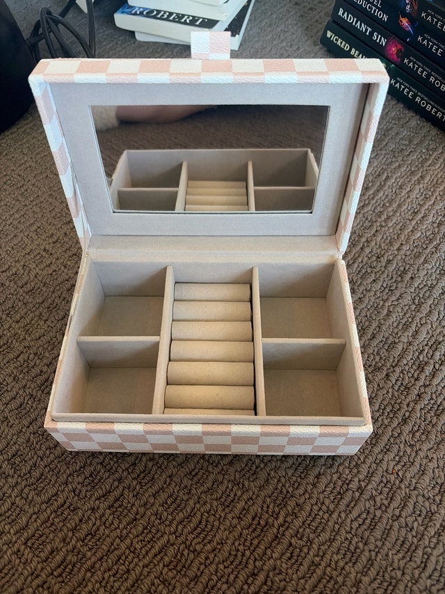 jewelry box